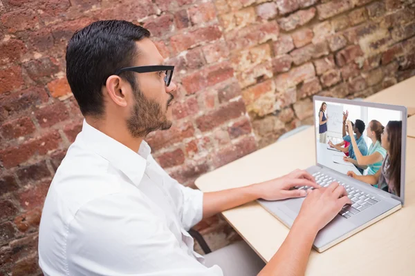 Casual affärsmän i office — Stockfoto