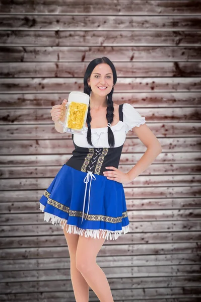 Oktoberfest chica sosteniendo tanque de cerveza — Foto de Stock