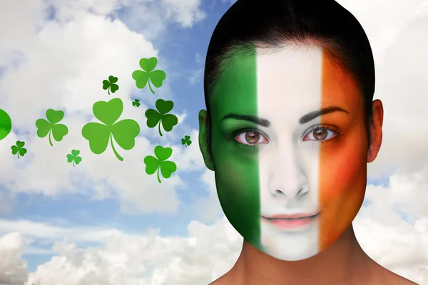 Brunette in irish face paint — Stock Photo, Image