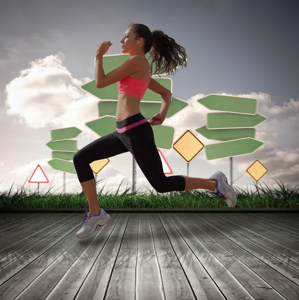 Tam sağlıklı kadın koşu uzunluğu — Stok fotoğraf