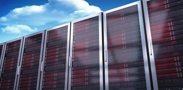 Imagem composta de torres de servidores — Fotografia de Stock