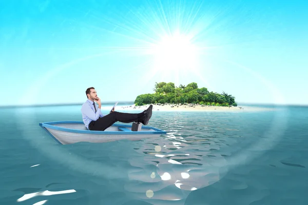 Immagine composita di uomo d'affari in barca con tablet pc — Foto Stock