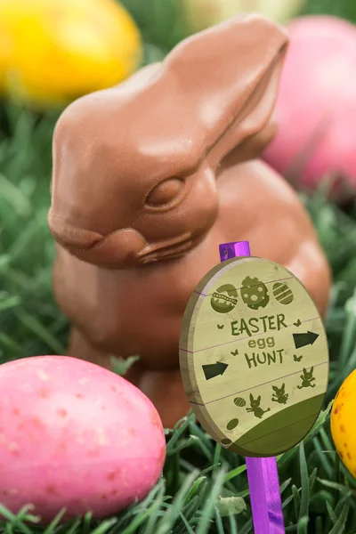 Easter egg hunt sign — Stock Photo, Image