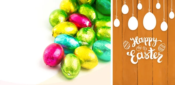 Happy easter afbeelding tegen houten planken — Stockfoto