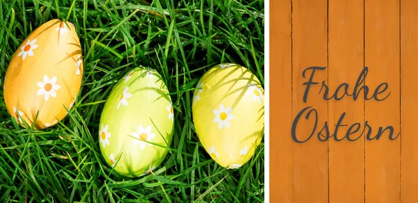 Frohe ostern tegen houten planken — Stockfoto