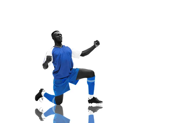 Image composite d'un footballeur enthousiaste — Photo