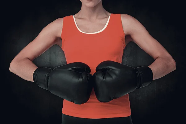 Boxeadora femenina determinada —  Fotos de Stock