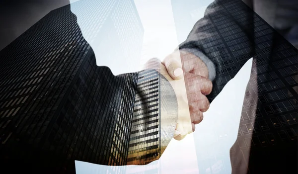 Business people shaking hands — Stock Photo, Image