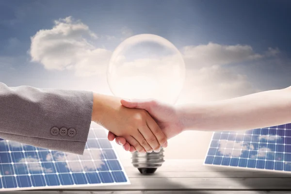 Handshake between two women — Stock Photo, Image