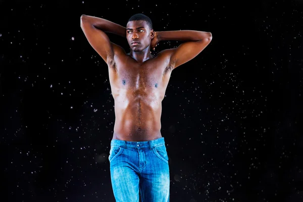 Složený obraz přizpůsobit shirtless mladý muž — Stock fotografie