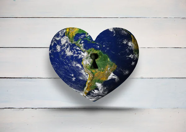 Image composite de la terre en forme de cœur — Photo