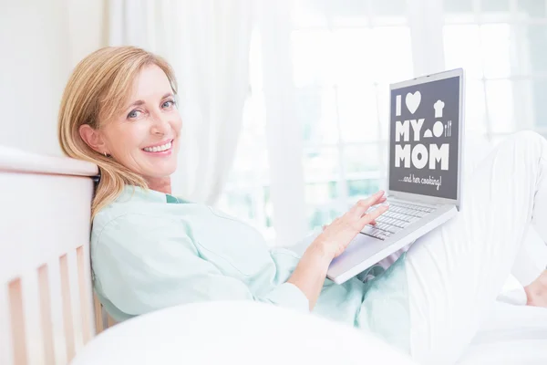 Imagem composta da saudação do dia das mães — Fotografia de Stock