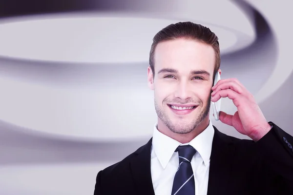 Retrato de um homem de negócios feliz telefonando — Fotografia de Stock