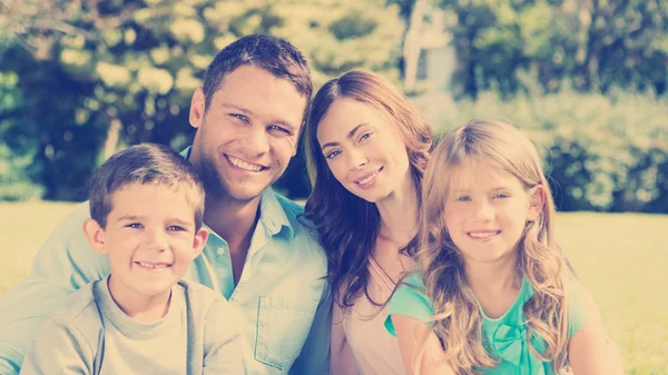 Family enjoying the sun — Stock Photo, Image