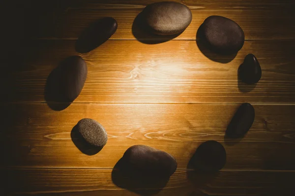 Stenar som anges på tabell — Stockfoto