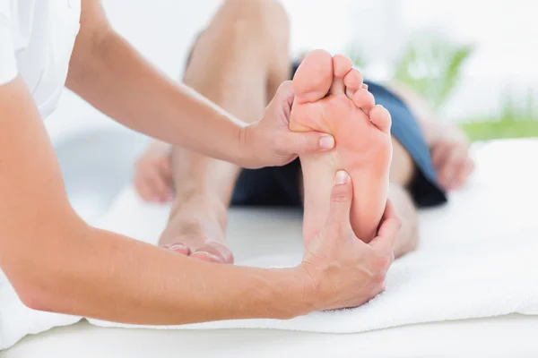 Man having foot massage — Stock Photo, Image