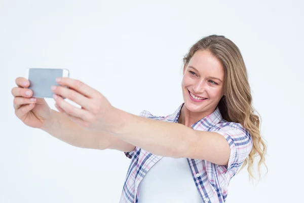 Hipster med selfie med smartphone — Stockfoto