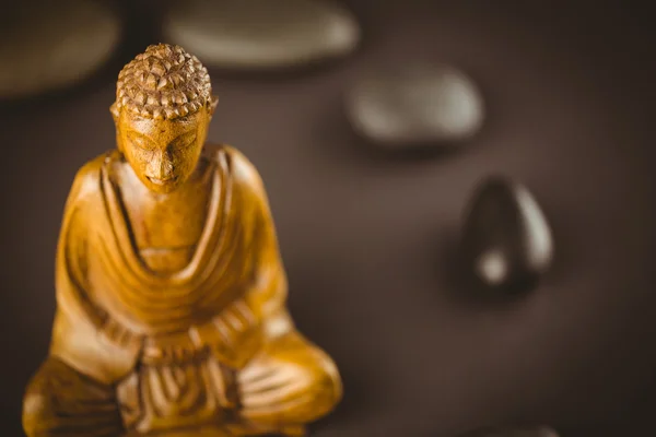 Estátua de Buda com círculo de pedra — Fotografia de Stock