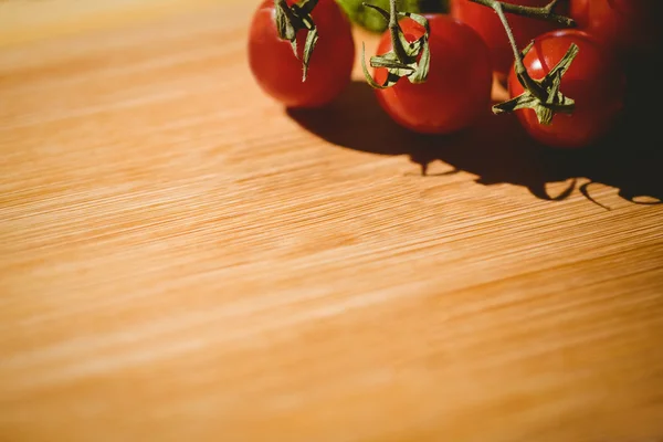 Cherry tomaten en peterselie — Stockfoto
