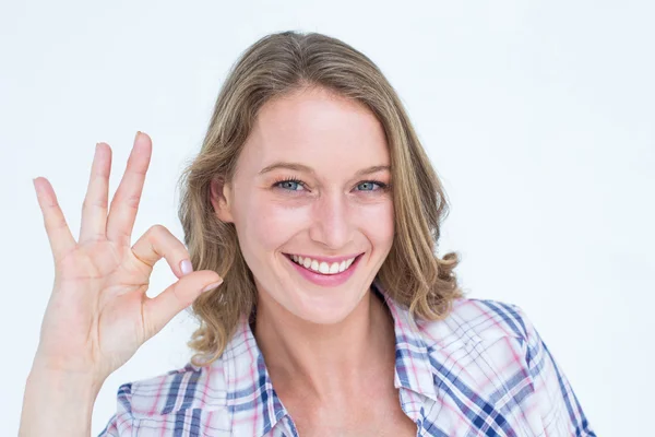 Pretty hipster doing okay sign — Stock Photo, Image