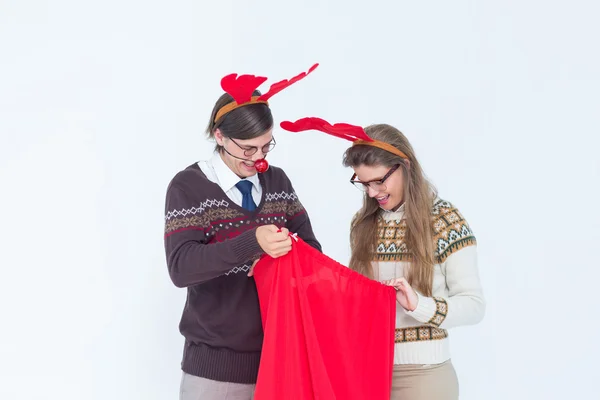 Geeky hipster casal com stag headband — Fotografia de Stock