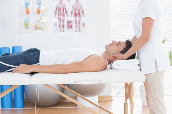 Man receiving neck massage — Stock Photo, Image