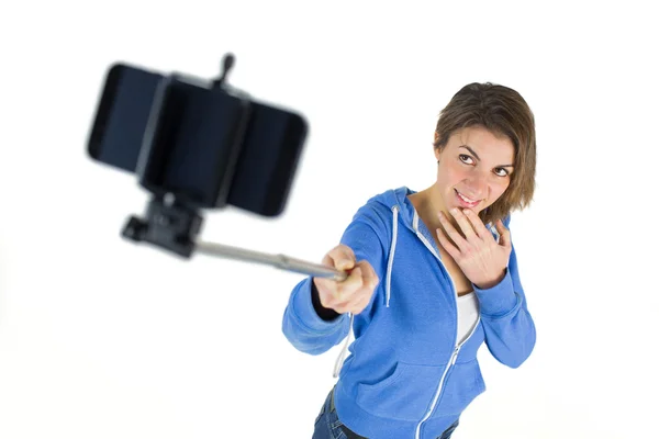 Casual brunette taking a selfie — Stock Photo, Image