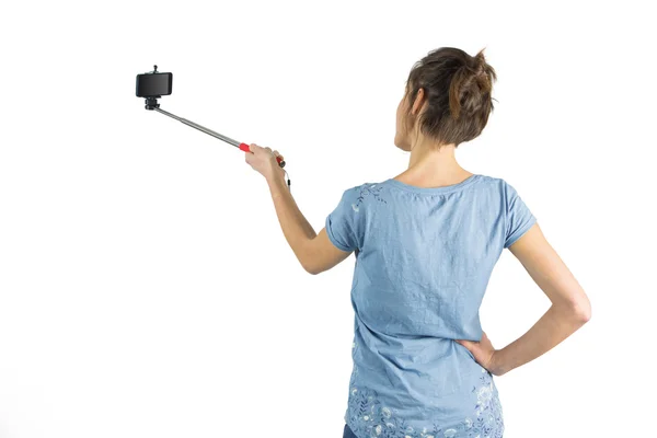 Casual morena tirando uma selfie — Fotografia de Stock