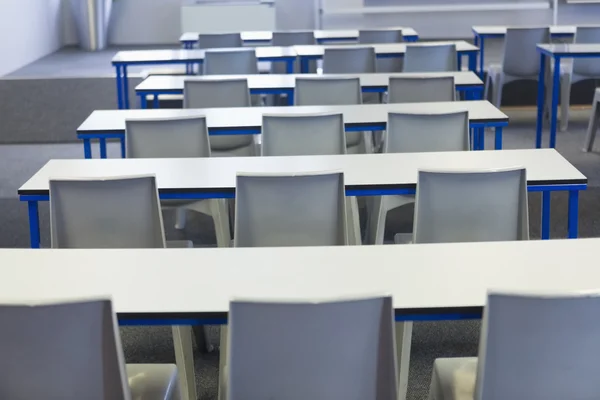 Sala de aula vazia na faculdade — Fotografia de Stock