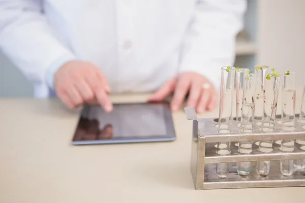 Scientist using tablet pc — Stock Photo, Image