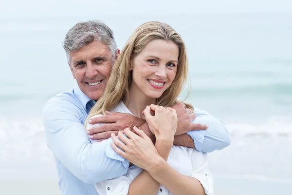 Couple hugging each other — Stock Photo, Image