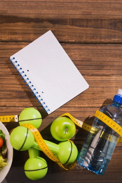 Notepad with indicators of healthy lifestyle — Stock Photo, Image