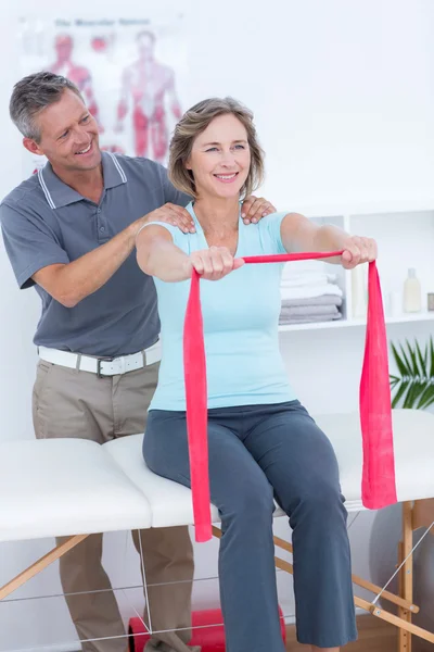 Doctor examining his patient back — Stock Photo, Image