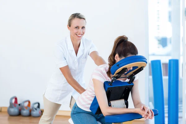 Woman having back massage — Stock Photo, Image