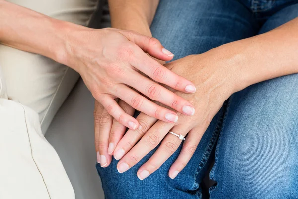 Terapista confortare il suo paziente — Foto Stock