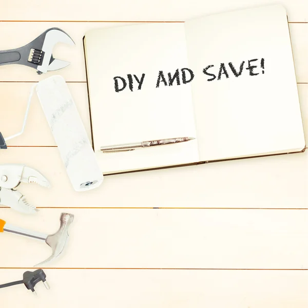 DIY και να σώσει! κατά εργαλεία και σημειωματάριο — Φωτογραφία Αρχείου