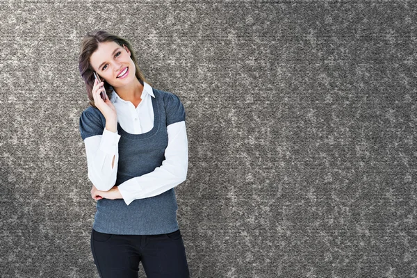 Sammansatt bild av glad blondin på telefonen — Stockfoto