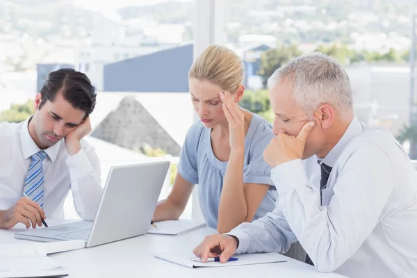 Concentrated business team working together — Stock Photo, Image