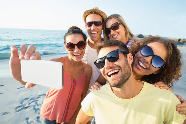 Gruppe von Freunden, die Spaß haben — Stockfoto