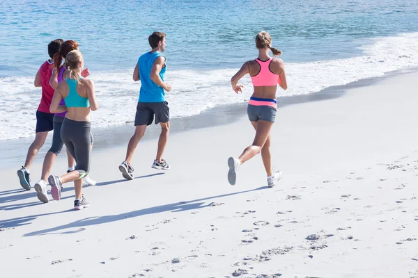 Freunde beim gemeinsamen Joggen — Stockfoto