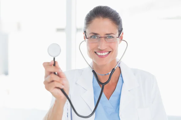 Picture of a female doctor with stethoscope Royalty Free Stock Photos