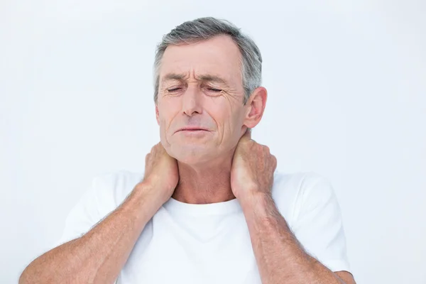 Paciente com dor no pescoço — Fotografia de Stock