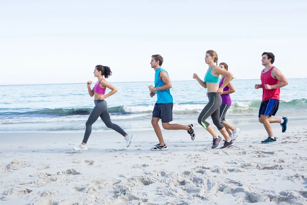 Amici che fanno jogging insieme — Foto Stock