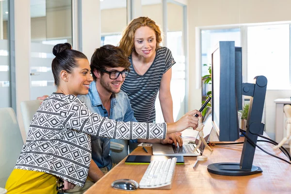 Professional designers working on computer — Stockfoto