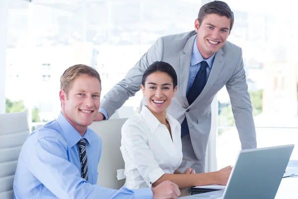 Business people using laptop — Stock Photo, Image