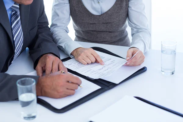 деловая сверка. экспертиза. предприниматель и бухгалтерия. покупатель итог рисунки. деловая сверка.