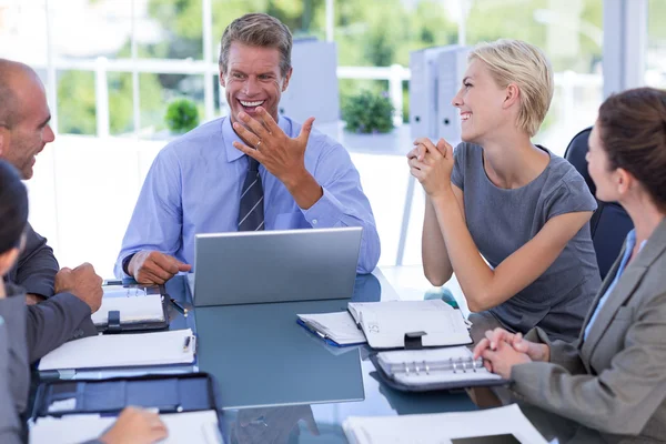 Equipe de negócios sorrindo — Fotografia de Stock