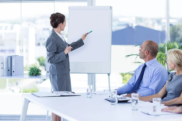 Gli uomini d'affari durante la conferenza — Foto Stock