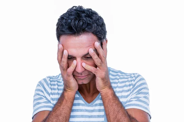 Verdrietig man met de handen op het hoofd — Stockfoto