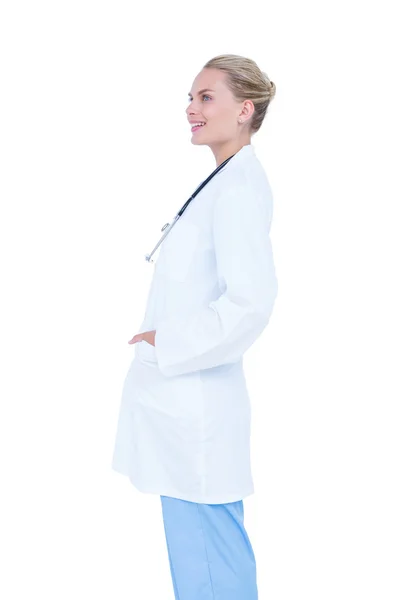 Blond kvinnlig läkare — Stockfoto